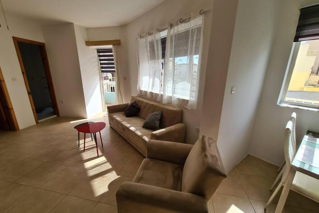 Bugibba Corner Apartment Stone Away From The Sea St. Paul's Bay Exterior foto